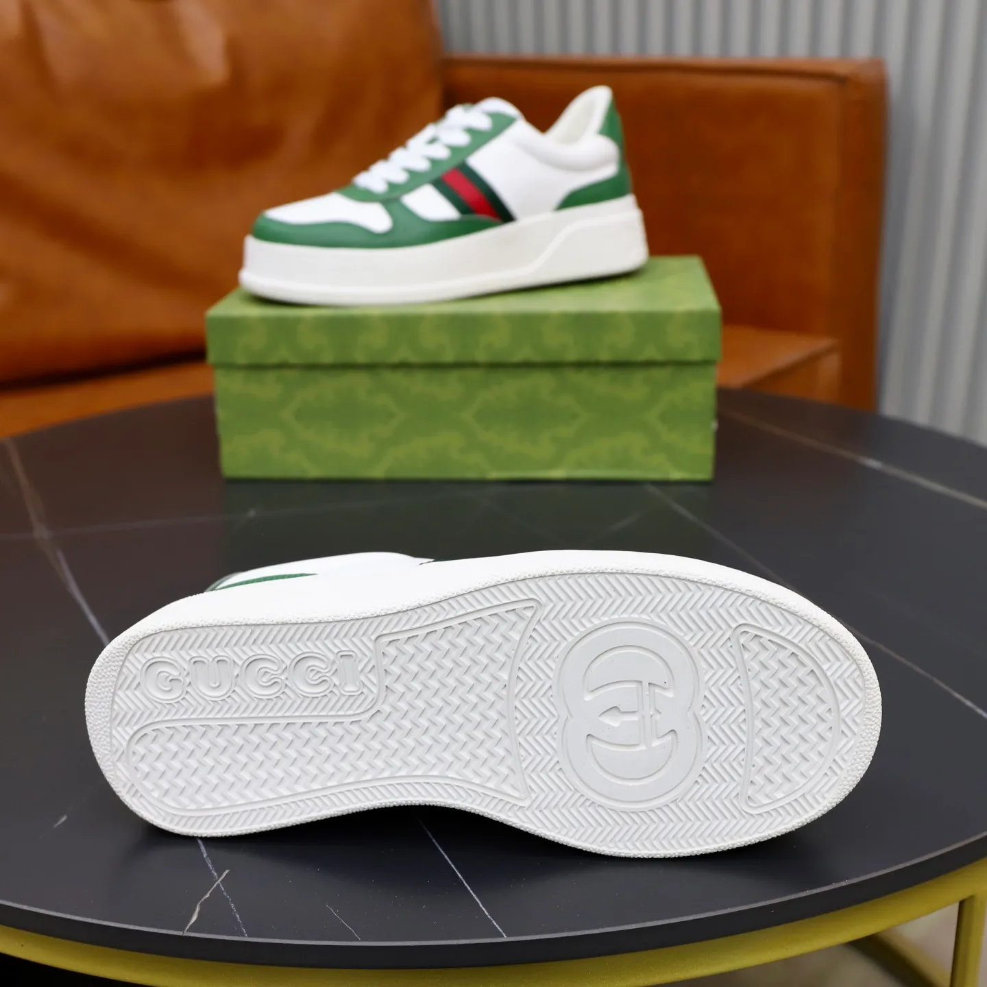 Ex-factory price: 400💰🙅‍♂️🙅‍♂️🙅‍♂️ Brand: GUCCI Standard code: 38-44 (45 customized) Grade: Same as the official website Material: Original leather stitching brand cloth Comfortable and breathable sheepskin lining Lightweight and wear-resistant outsole Style category: Men's fashionable casual shoes Sports shoes Distinguished luxury brand elements Top luxury Color: actual picture color